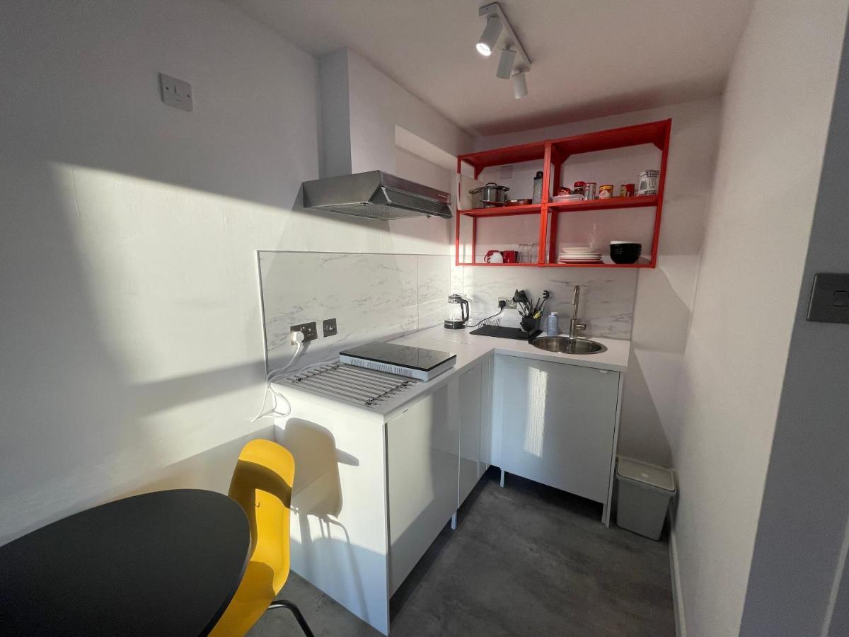 Modern Studio Apartment; 10Min Walk To Town & Quay Exeter Buitenkant foto